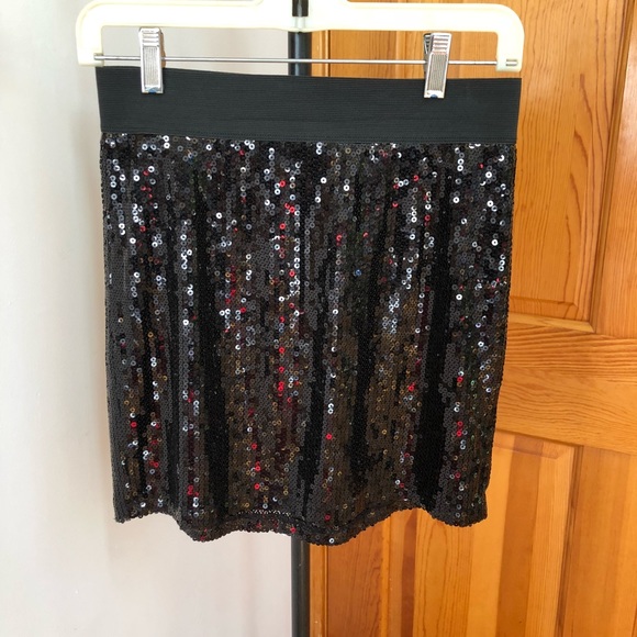 BCBG mini skirt - Picture 1 of 4